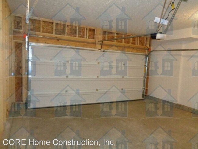 Building Photo - 4 br, 2.5 bath House - 275 Ihle Drive,