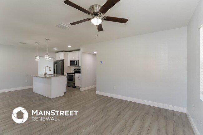 Foto del edificio - 10911 N 20th St