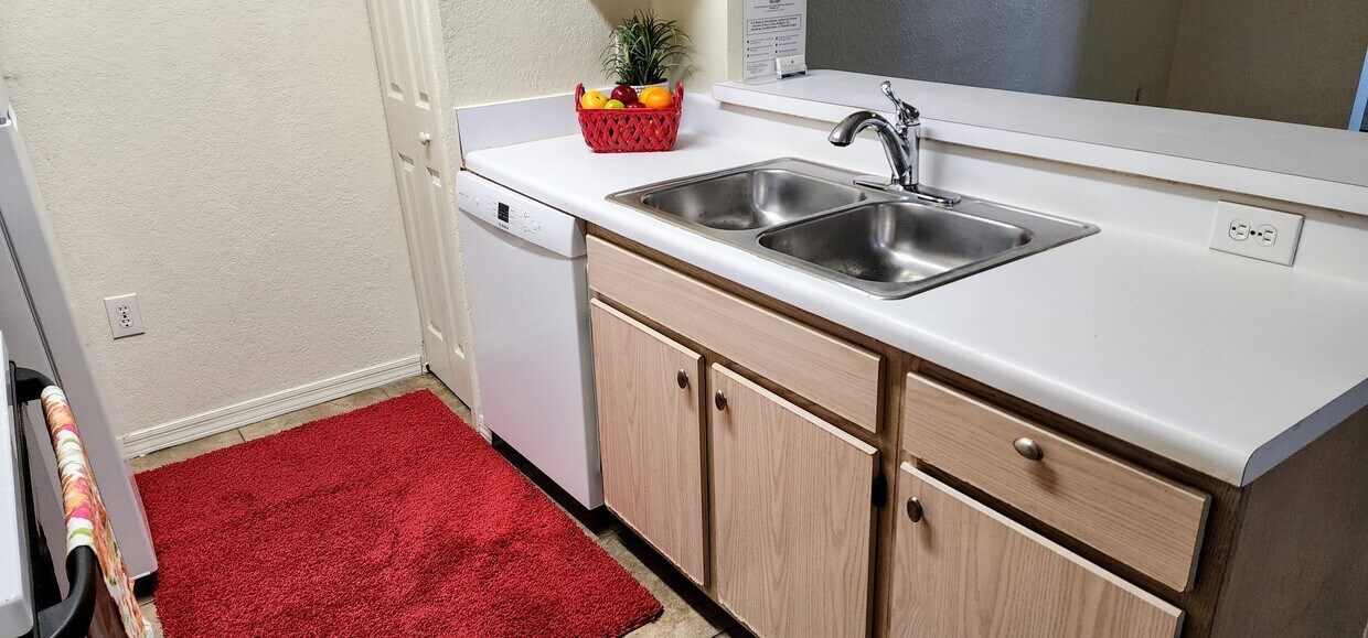 5447 Vineland Rd Unit 1107, Orlando, FL 32811 Condo for Rent in