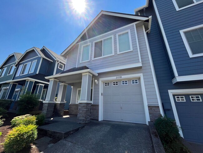 Building Photo - Beautiful 3Bd + 2.5Ba in Sherwood!! Enjoy ...
