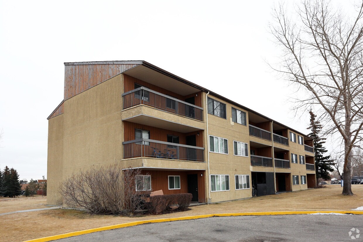 Tower Lane Terrace Apartments 400 Tower Lane Dr Airdrie, AB