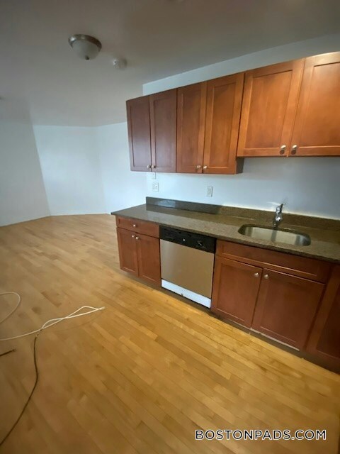 Foto del edificio - 85 Stoughton St