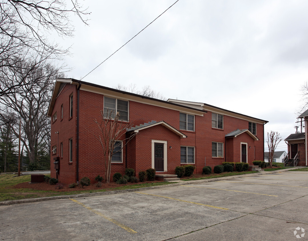 Primary Photo - Homestead Apartments