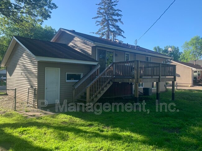 Building Photo - 237 Moonlite Dr
