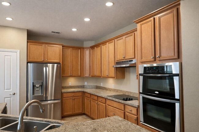 Building Photo - 3 Bedroom 2 Bath with a flex space in Stevens Plantation