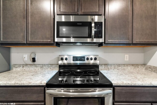 Foto del edificio - 7944 Pickwick Dr.