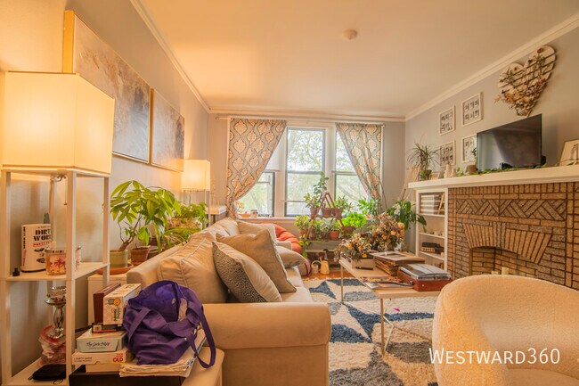 Foto del edificio - 6038 N Hermitage-3