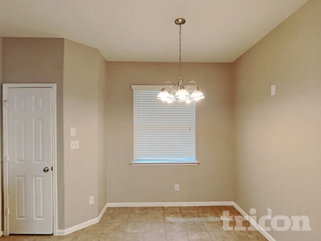 Foto del edificio - 16207 Augusta Oaks Court