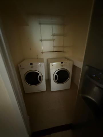 Foto del edificio - 13140 Burninglog Ln