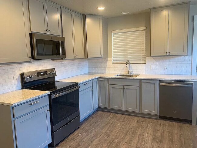 Cocina completamente remodelados - 660 S 400 E