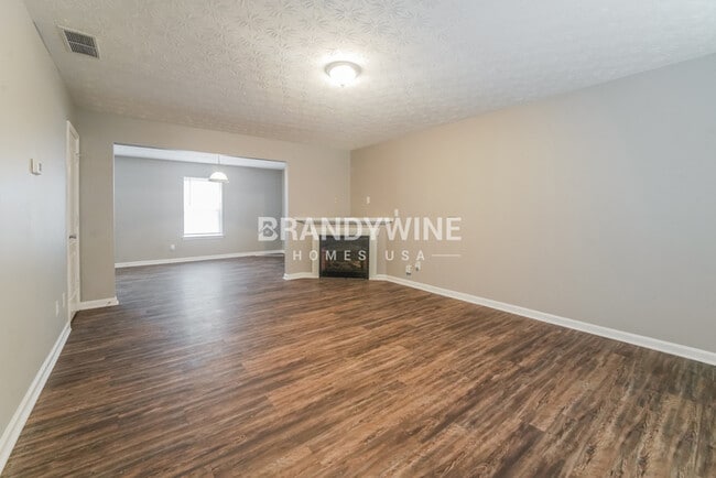 Building Photo - 4791 Tuong Yen Ct