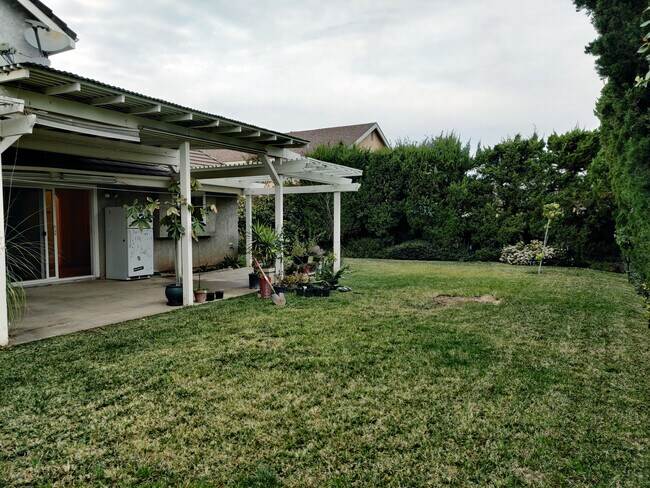 Foto del edificio - 4356 Richwood Ave