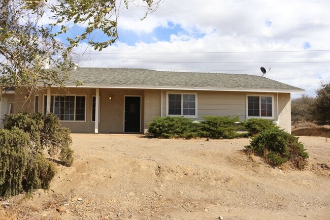 Building Photo - House for rent