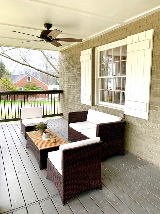 House porch - 1711 Sherwood Ln