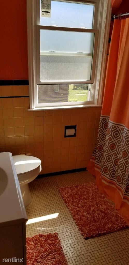 Foto del edificio - 3 br, 1 bath House - 5250 Berkshire St