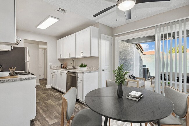 Building Photo - The Peaks on 4th Apartments