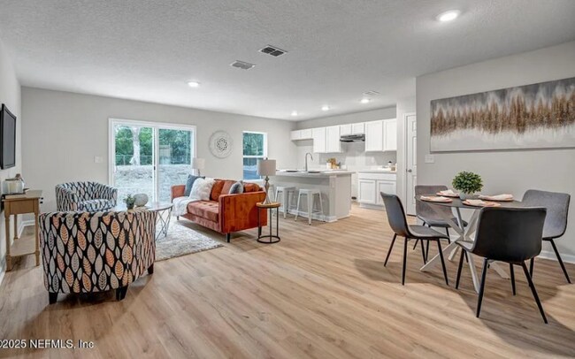 Foto del edificio - 5986 Patterson Ave