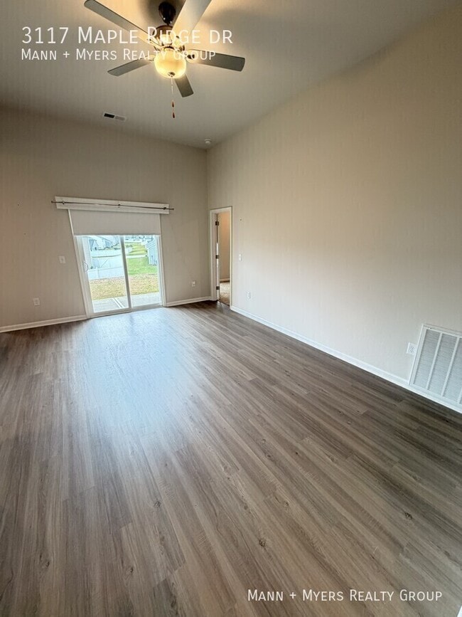 Building Photo - 3117 Maple Rdg Dr