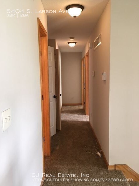 Foto del edificio - 5404 Larson Ave