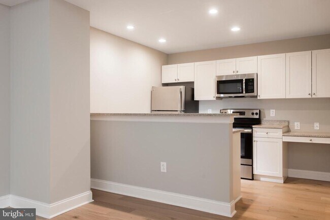 Foto del edificio - 220 S 16th St