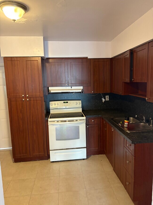 Foto del edificio - 532 NE 138th St