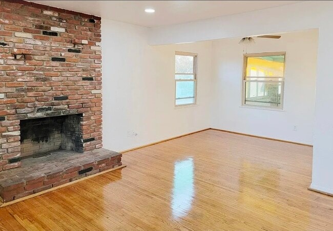 Foto del edificio - 3005 E 16th St