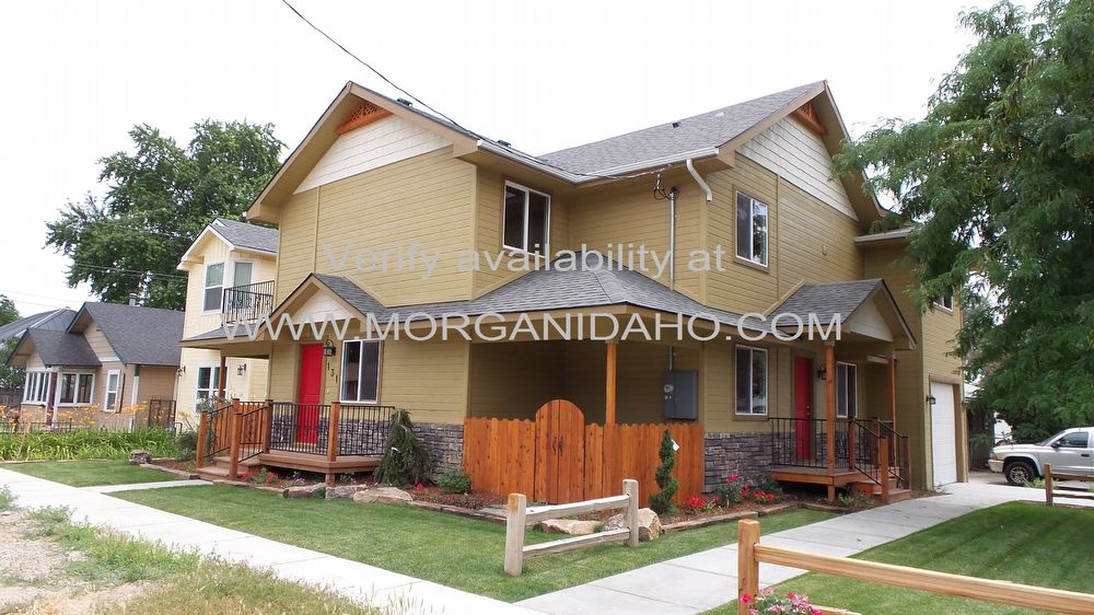 Primary Photo - 131 W Idaho Ave