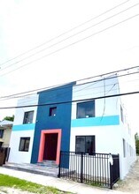 Building Photo - 858 NW 3rd St