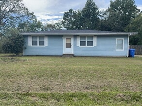 Building Photo - 30 East Dr