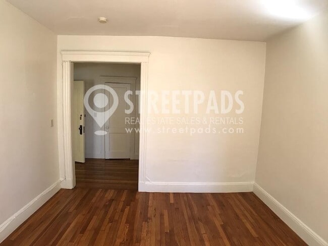 Photo - bedroom in Boston MA 02120 Apartment