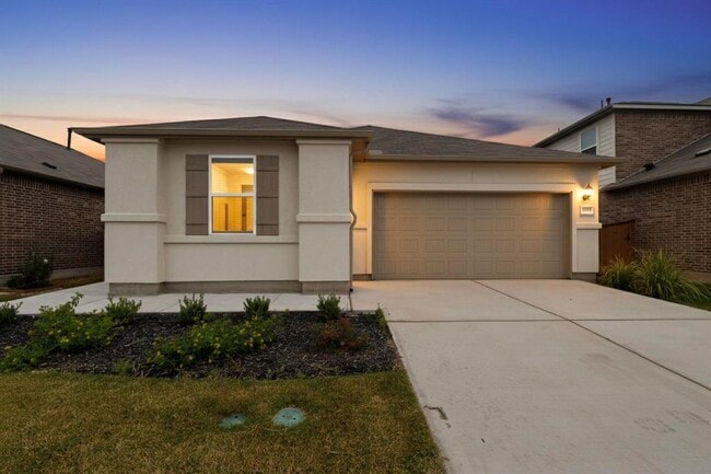 Building Photo - 1204 Purple Martin Dr
