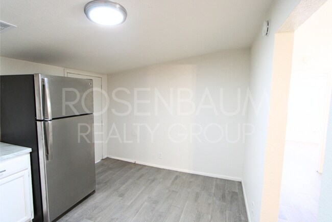 Building Photo - Charming 2-bedrooms, 1-bath home in the he...