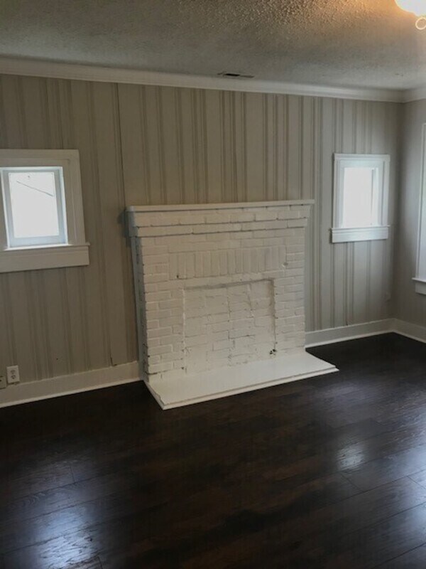 Foto del edificio - 3224 Lakeview St