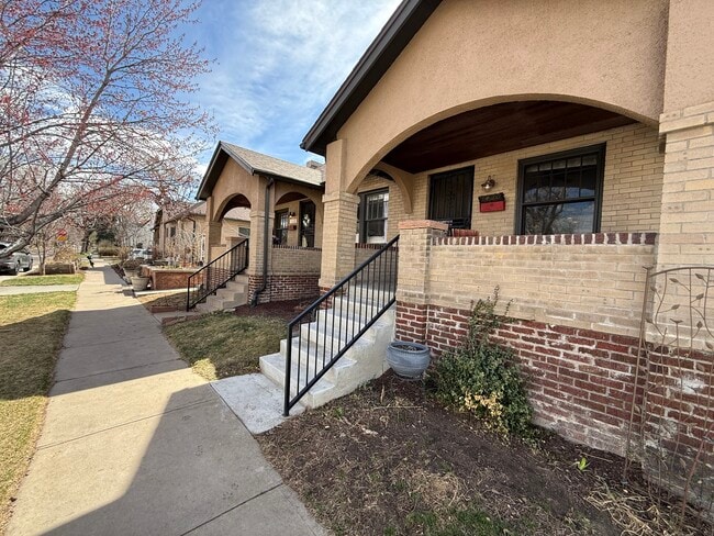 Photo - 1420 E 5th Ave Apartment