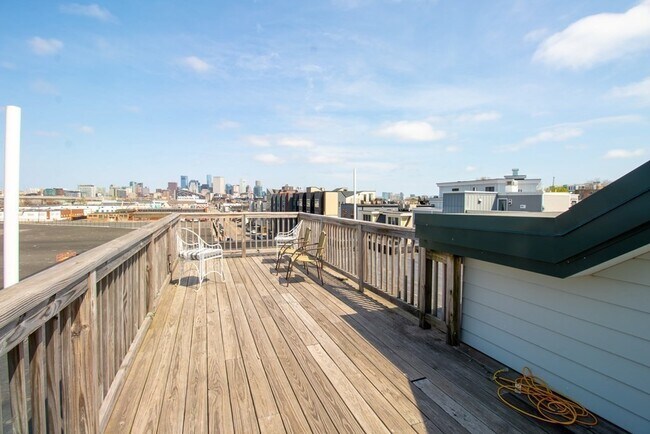Foto del edificio - 541 Dorchester Ave