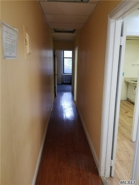 Foto del edificio - 3472 Broadway