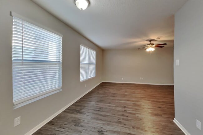 Foto del edificio - 5006 Natchez Ridge Ct