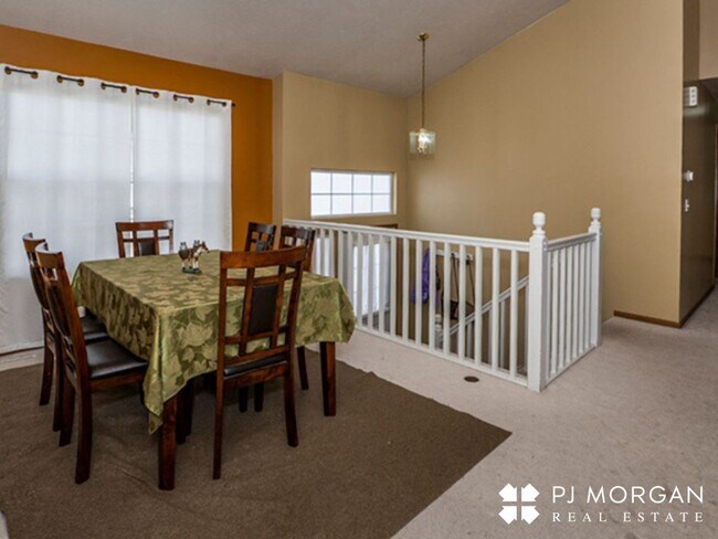 Foto del edificio - 17729 Olive St