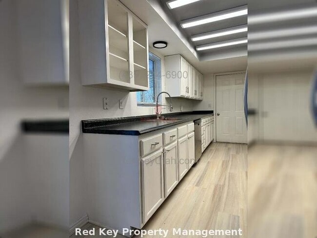 Foto del edificio - Skyline Dr. Single Family Home