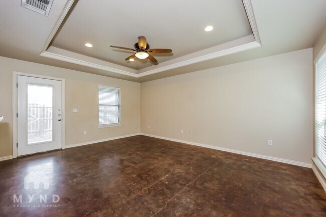 Building Photo - 115 Jolin Ln