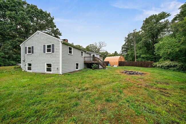 Building Photo - 334 N Main St