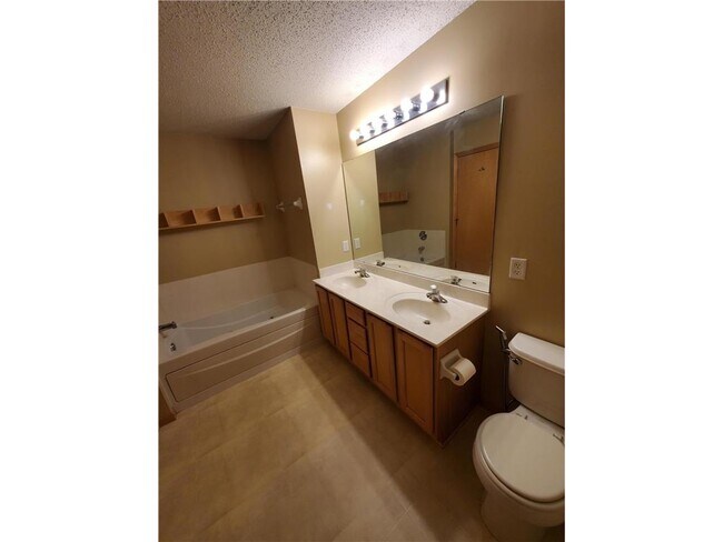 Building Photo - 14701 Cobalt St NW