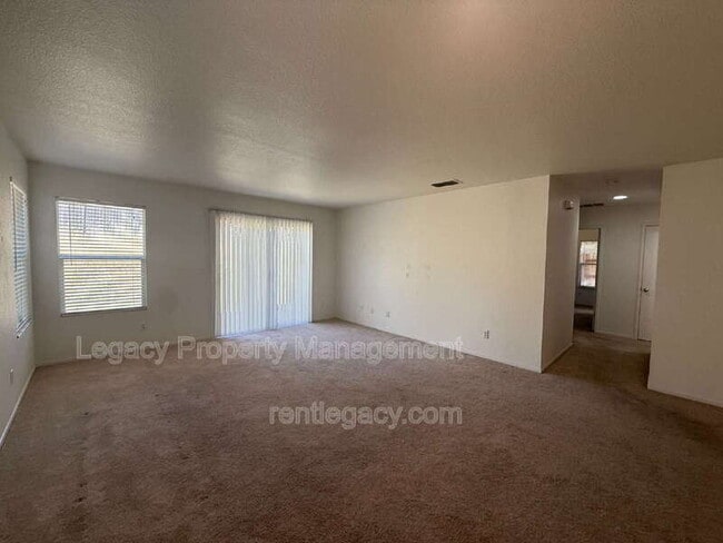 Foto del edificio - 4329 Middlebury Way
