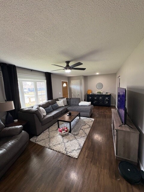 Foto del edificio - 14863 Danville Ave W