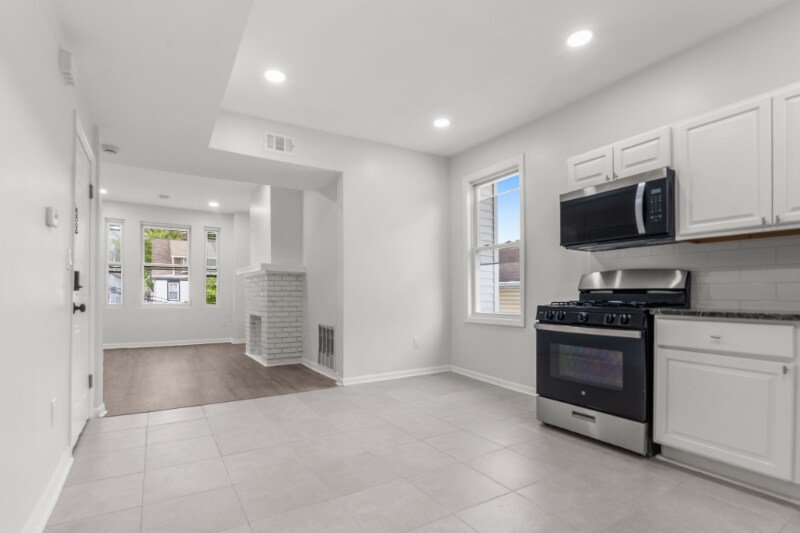 Foto principal - 122 Shephard Ave