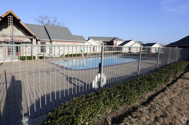 Piscina - Deer Run Apartments