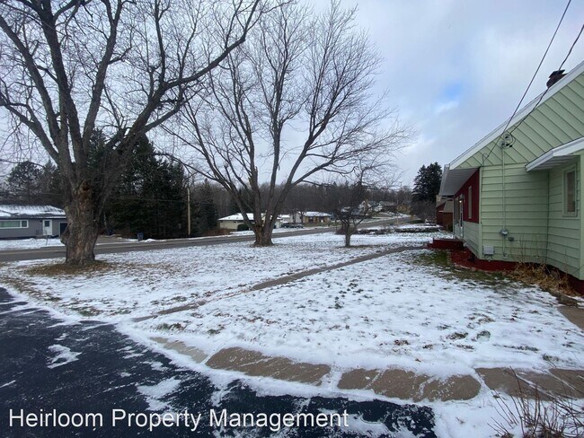 Building Photo - 3 br, 1.5 bath House - 810 Anderson Rd