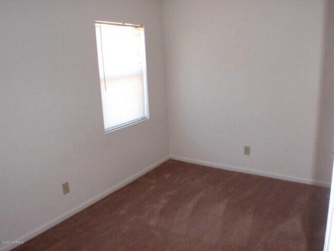 Building Photo - 129 Cordell Cir