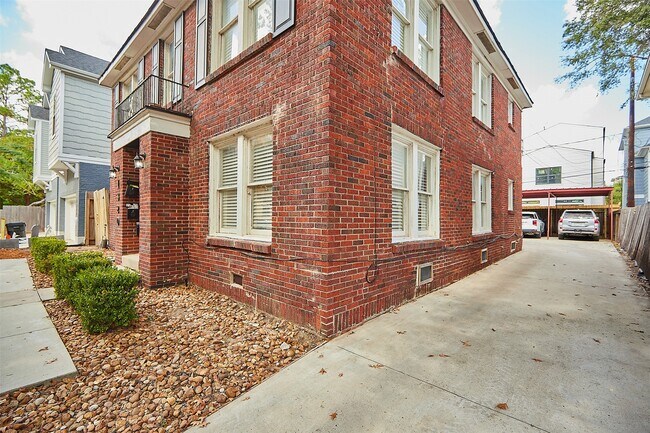 Foto del edificio - 1320 W Pierce St