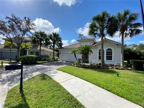 Building Photo - 15590 Vallecas Ln